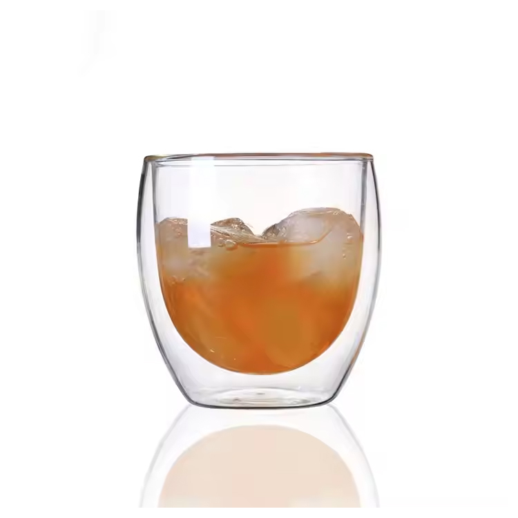 Dobbelt veggglass sett med 4 stk isolert whisky glass
