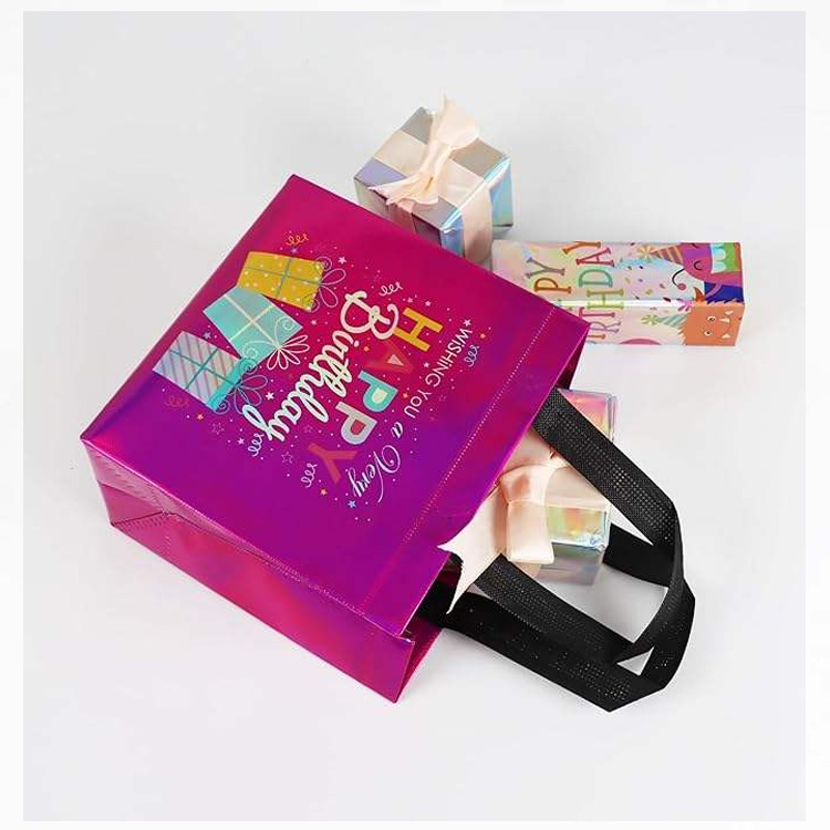 Fargekoordinerte ikke-vevde bursdagsvesker i flere størrelser